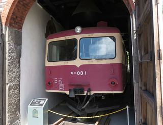 c21-キハ03-1f.jpg